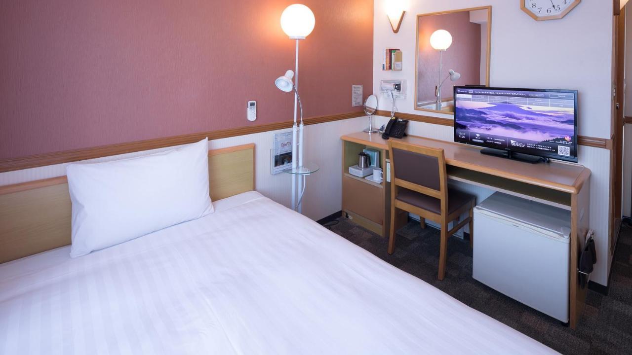 Toyoko Inn Hakata-Guchi Ekimae Fukuoka  Extérieur photo