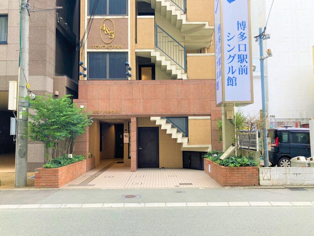 Toyoko Inn Hakata-Guchi Ekimae Fukuoka  Extérieur photo