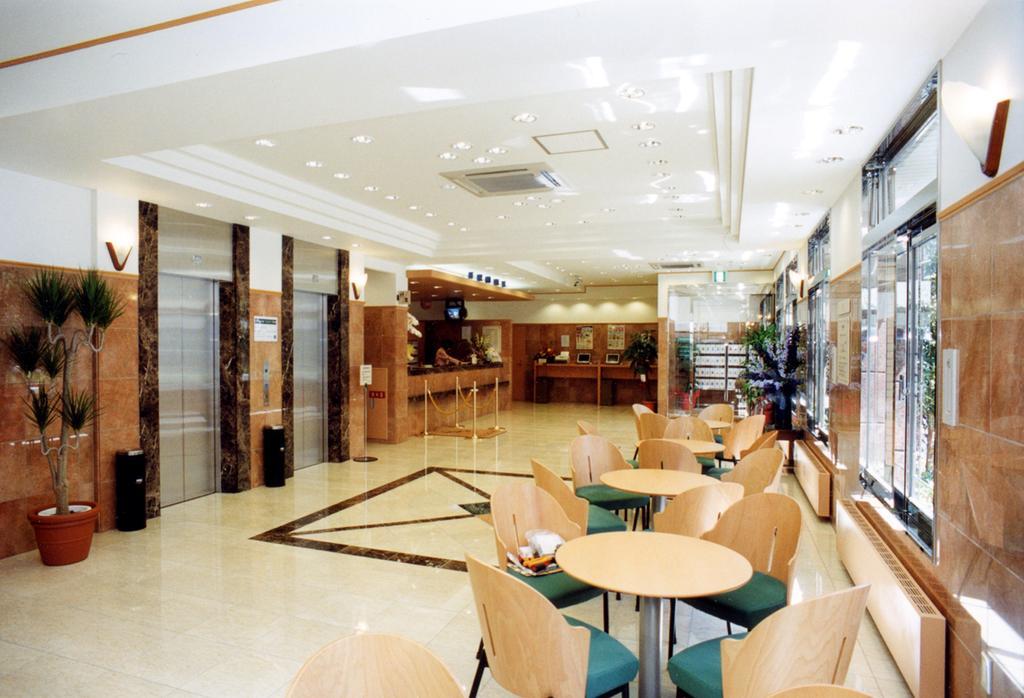Toyoko Inn Hakata-Guchi Ekimae Fukuoka  Extérieur photo